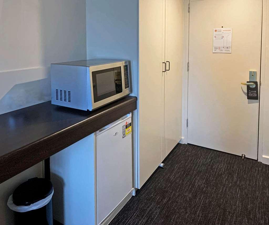 Comfort Hotel Adelaide Meridien North Adelaide Стая снимка