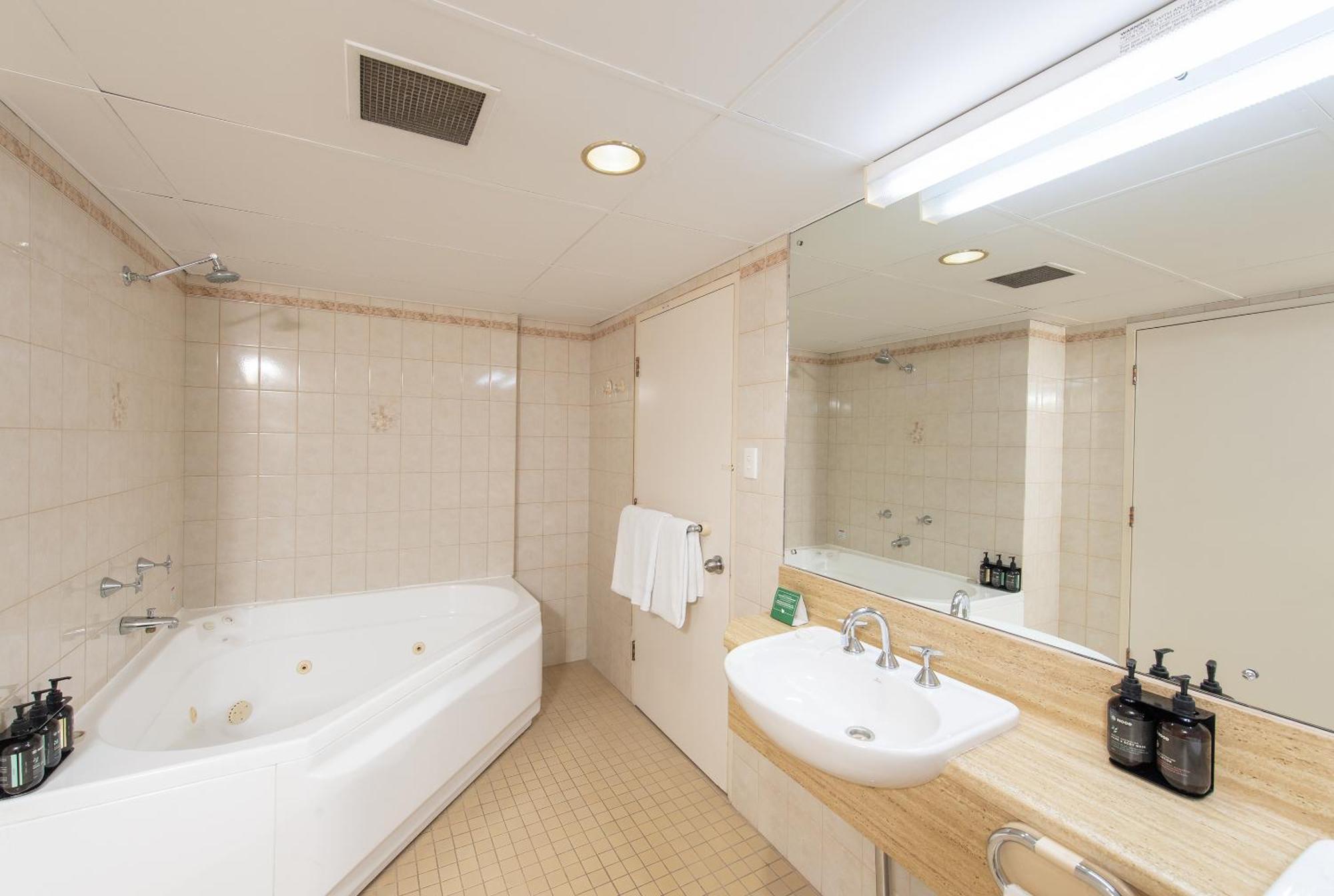 Comfort Hotel Adelaide Meridien North Adelaide Екстериор снимка
