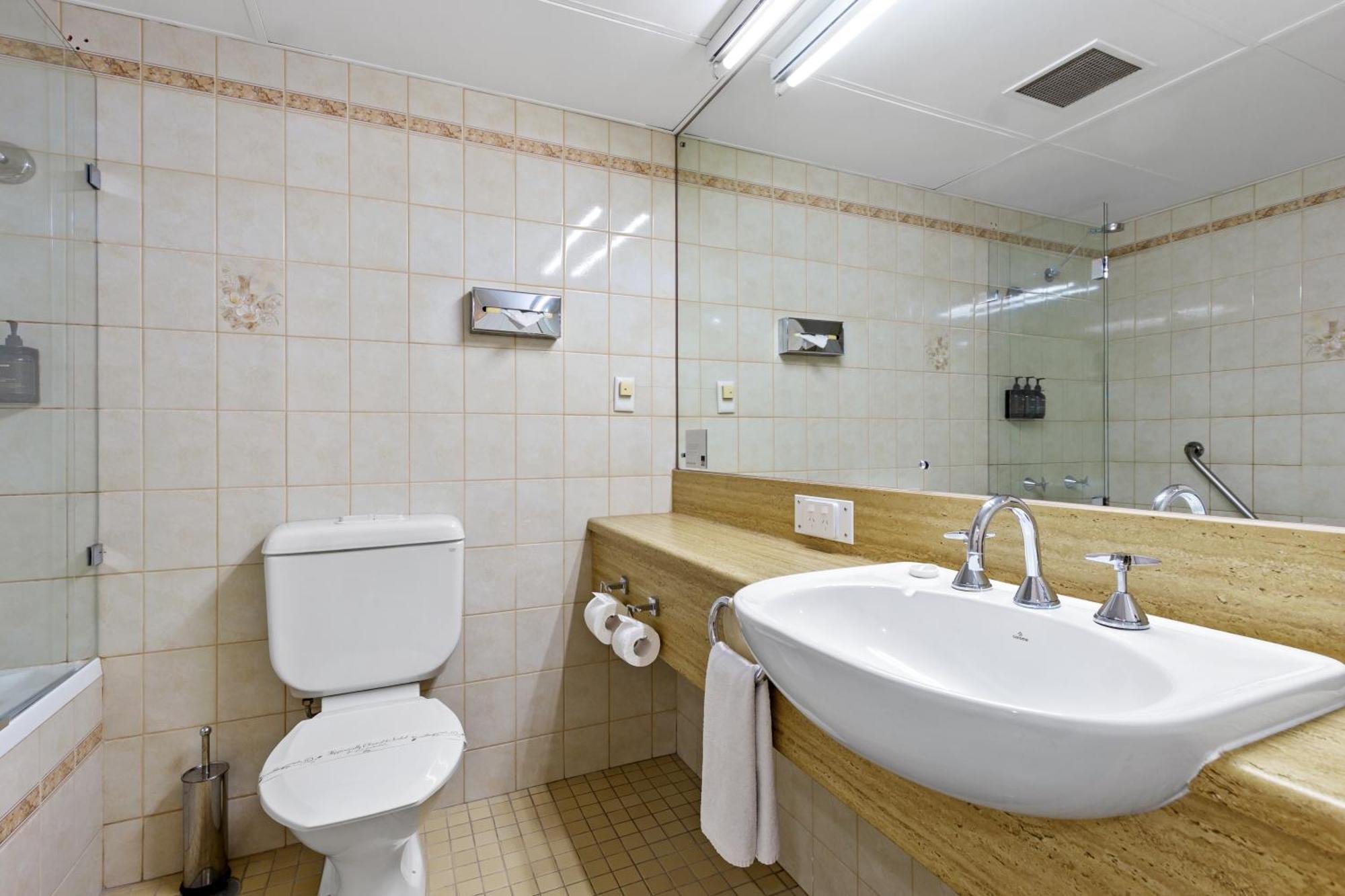 Comfort Hotel Adelaide Meridien North Adelaide Екстериор снимка